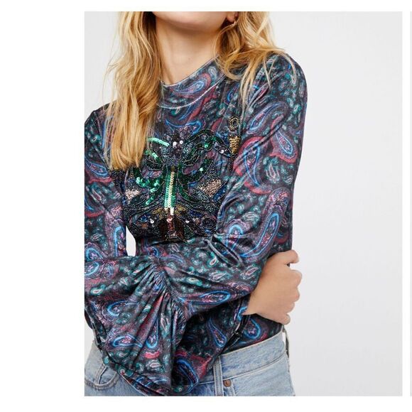 Free People Tops - Free People L’amour Paisley Velvet Top size XS
